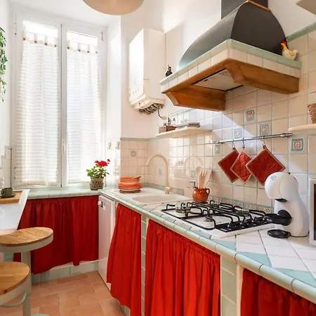 Elegant Beachfront House In The Heart Of Ostia